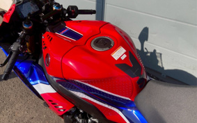 HONDA CBR1000RR-R FB SP 2020 SC82