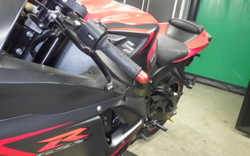 SUZUKI GSX-R600 2016