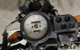 HONDA VTR 250 MC33