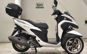 YAMAHA TRICITY 125 SE82J