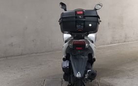 YAMAHA TRICITY 125 SE82J
