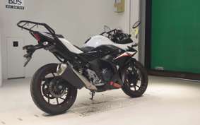SUZUKI GSX250RA