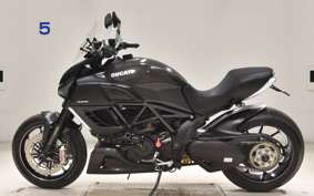 DUCATI DIAVEL Carbon 2011