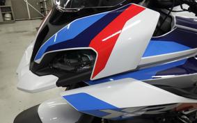 BMW M1000XR 2025