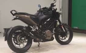 HUSQVARNA SVARTPILEN 401 2023