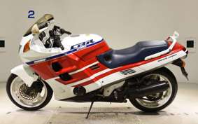 HONDA CBR1000F 1989 SC24