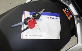 SUZUKI Vｽﾄﾛｰﾑ250SX