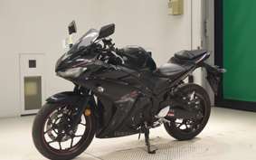 YAMAHA YZF R-3 2018 RH13J