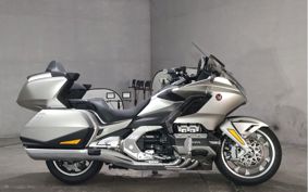 HONDA GL1800 TOUR DCT SC79