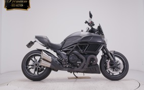 DUCATI DIAVEL Carbon 2017