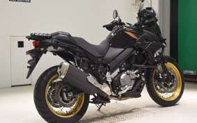 SUZUKI Vｽﾄﾛｰﾑ650XTA 2025 C733M