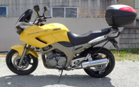 YAMAHA TDM900 2002 RN08