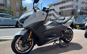 YAMAHA T-MAX 560 A TECHMAX 2025 SJ21J