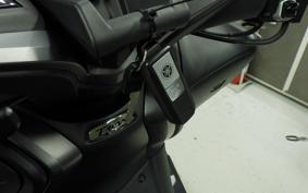YAMAHA T-MAX 560 T 2021 SJ19J