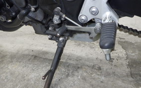 SUZUKI GSR750 2011
