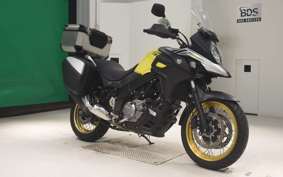 SUZUKI Vｽﾄﾛｰﾑ650A 2018 C733A
