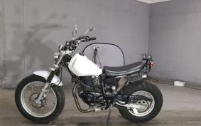 YAMAHA TW225 DG09J
