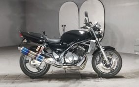 SUZUKI GSX250 ZR250C
