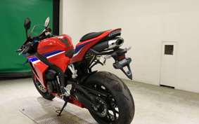 HONDA CBR600RR 2025 PC40