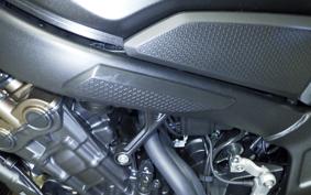 HONDA CB650R E-Clutch 2025 RH17