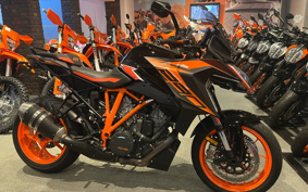 KTM 1290 SUPER DUKE GT 2019 V6940
