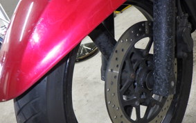 SUZUKI GSR250