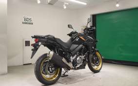 SUZUKI Vｽﾄﾛｰﾑ650XTA 2025 C733M