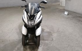 YAMAHA TRICITY 125 SE78