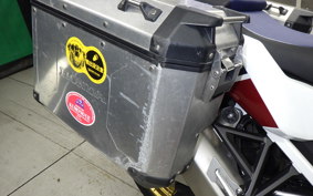 HONDA CRF1100L AFRICA TWIN DCT 2019 SD10