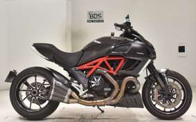 DUCATI DIAVEL Carbon 2013