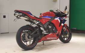 HONDA CBR600RR 2024 PC40
