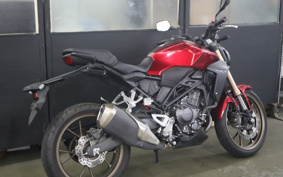 HONDA CB250R MC52