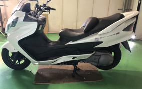 SUZUKI SKYWAVE 250 CJ44A