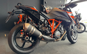 KTM 1290 SUPER DUKE GT V6940