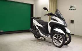 YAMAHA TRICITY 125 SE82J