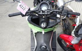 YAMAHA N-MAX 1999 SED6J