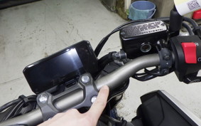 HONDA CB650R 2021 RH03