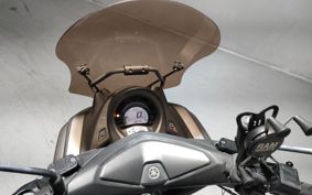 YAMAHA N-MAX 155 SG50J