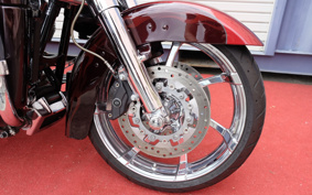 HARLEY  HARLEY FLHXSE3 CVO 2011 PZ8