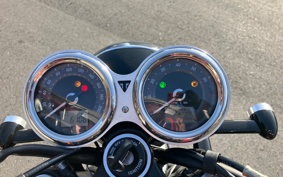 TRIUMPH BONNEVILLE T120 2017 DAD75H