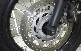 TRIUMPH BONNEVILLE T100 2021