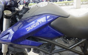 DUCATI HYPERMOTARD 796 2010