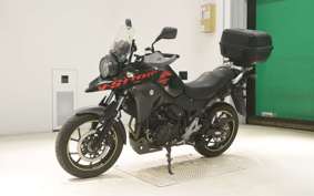 SUZUKI Vｽﾄﾛｰﾑ250A 2009