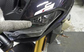 MOTO GUZZI V100 MANDELLO S 2025