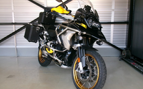 BMW R1250GS 40th 2021 0M01