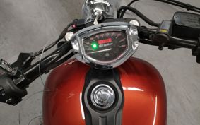 YAMAHA XVS1300CA STRIKER VP33