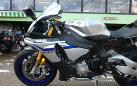 YAMAHA YZF-R1 M 2023 RN40