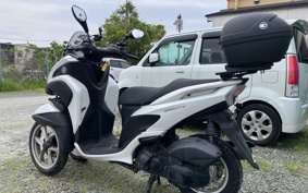 YAMAHA TRICITY 125 SE82J