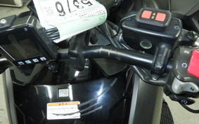 HONDA NM4 VULTUS -01 2017 RC82