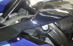 BMW M1000R 2024